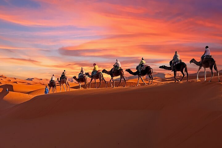 Excursion taxi Sahara Tunisie – dunes de sable Tozeur Douz