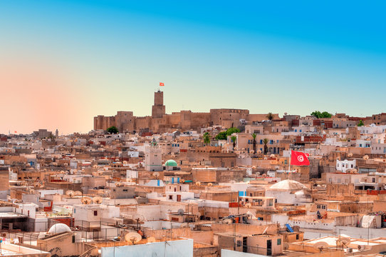 Taxi Tunis Sousse – transfert aéroport